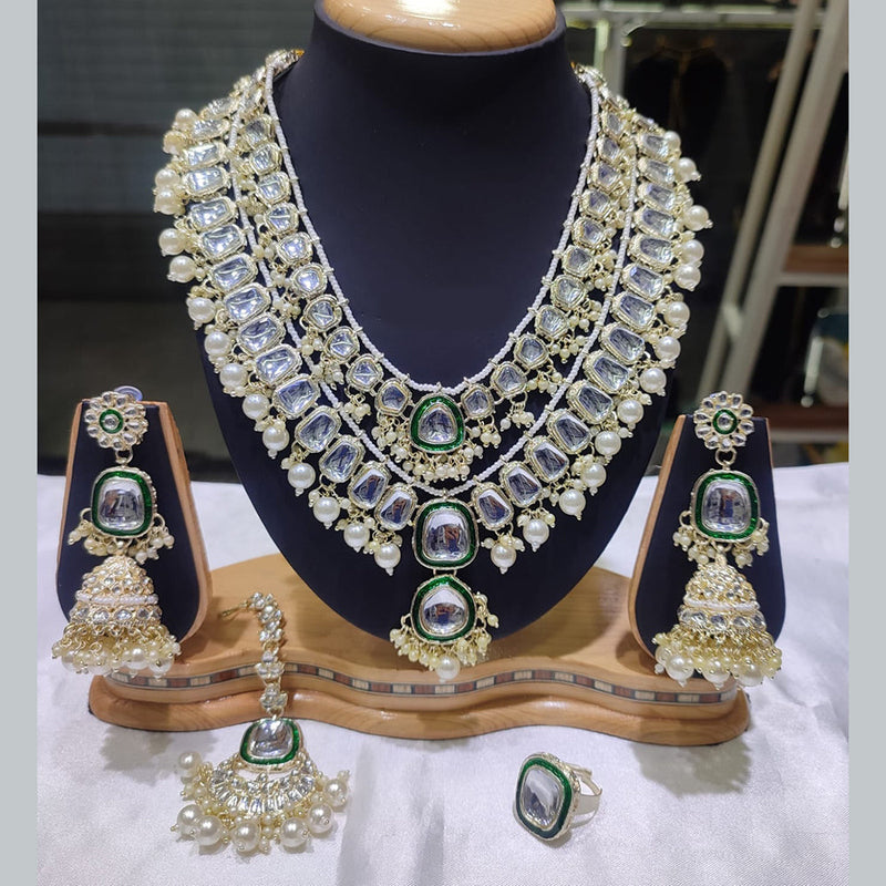 Lucentarts Jewellery Gold Plated Kundan Stone And Pearl Necklace Set