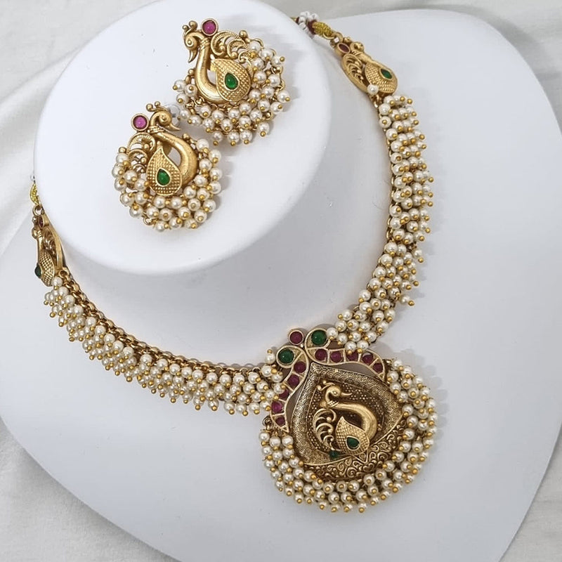 Lucentarts Jewellery Gold Plated Pota Stone And Temple Pearls Necklace Set