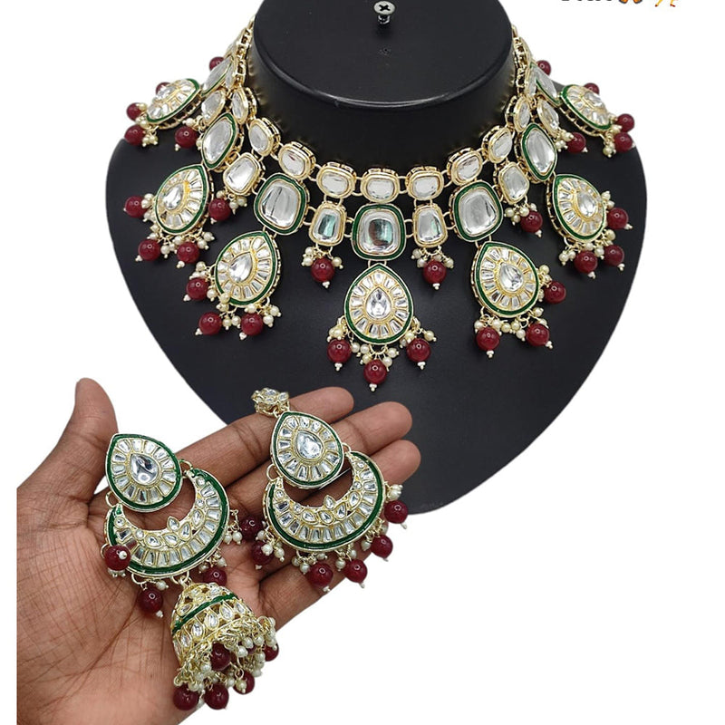 Lucentarts Jewellery Gold Plated Kundan Stone And Pearls Choker Necklace Set