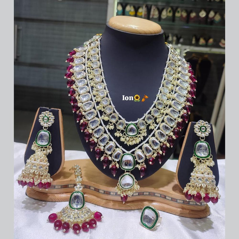 Lucentarts Jewellery Gold Plated Kundan Stone And Pearls Choker Necklace Set