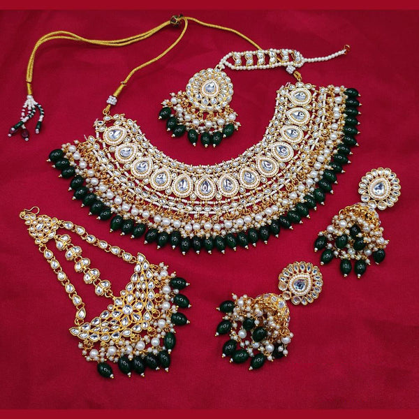 Lucentarts Jewellery Gold Plated Kundan Stone And Pearls Choker Necklace Set