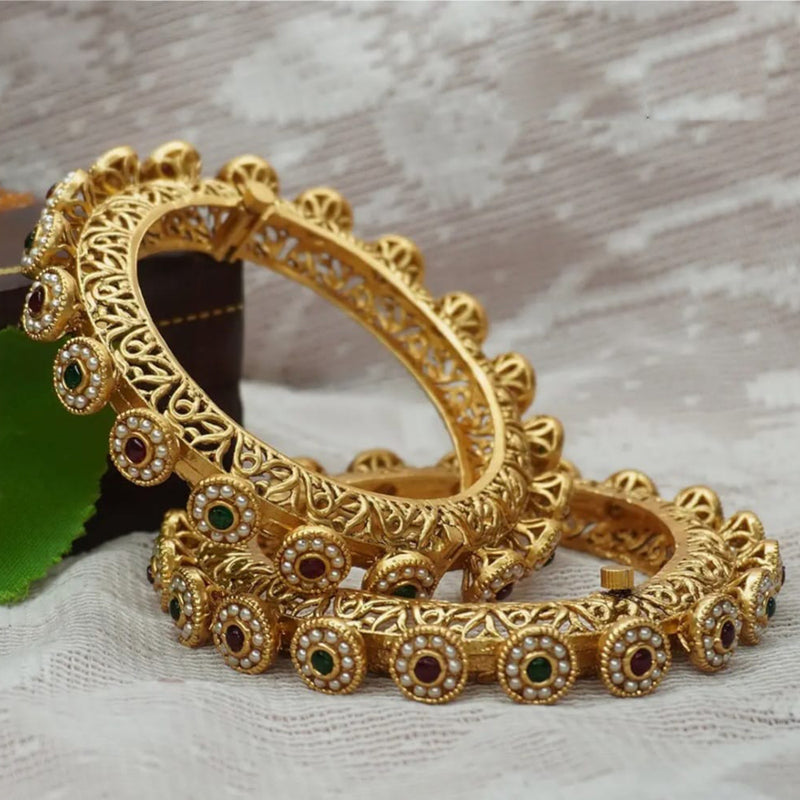 Lucentarts Jewellery Gold Plated Pota Stone Bangles Set