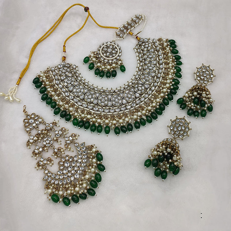 Lucentarts Jewellery Gold Plated Kundan Stone And Pearls Necklace Set