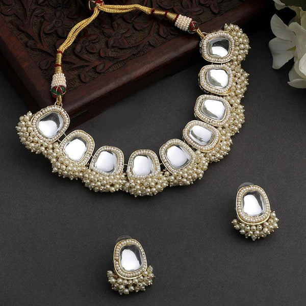 Lucentarts Jewellery Gold Plated Kundan Stone And Pearls Necklace Set