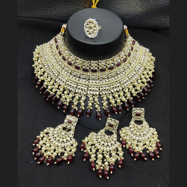 Lucentarts Jewellery Gold Plated Kundan Stone And Pearls Choker Necklace Set