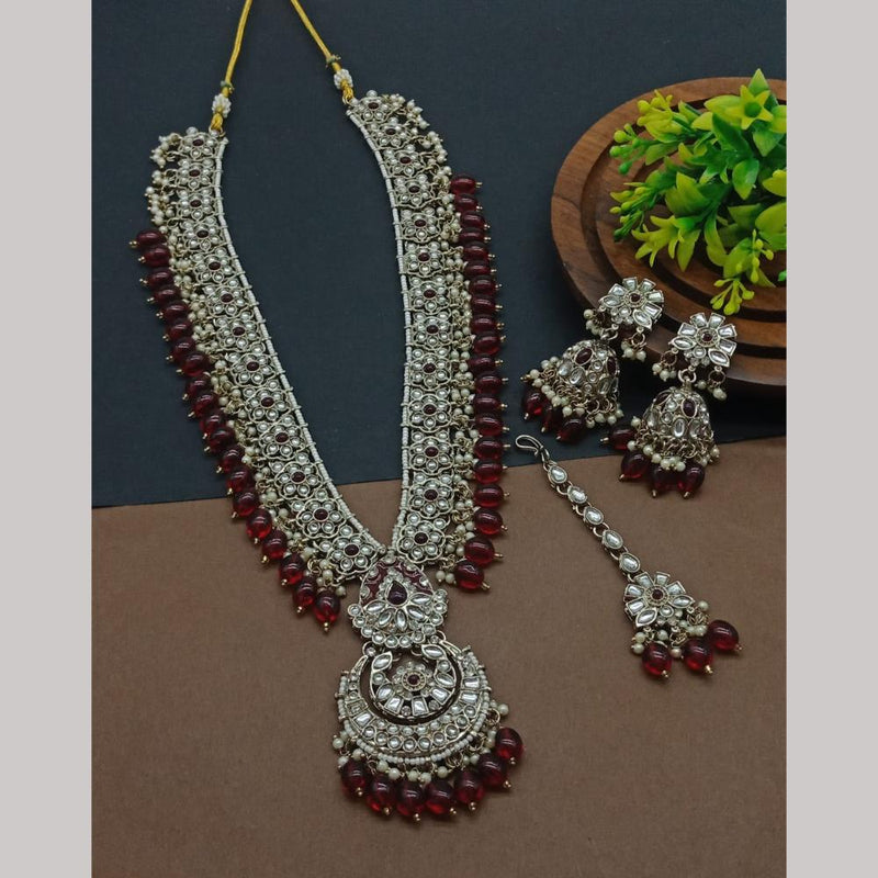 Lucentarts Jewellery Gold Plated Kundan Stone And Pearls Long Necklace Set