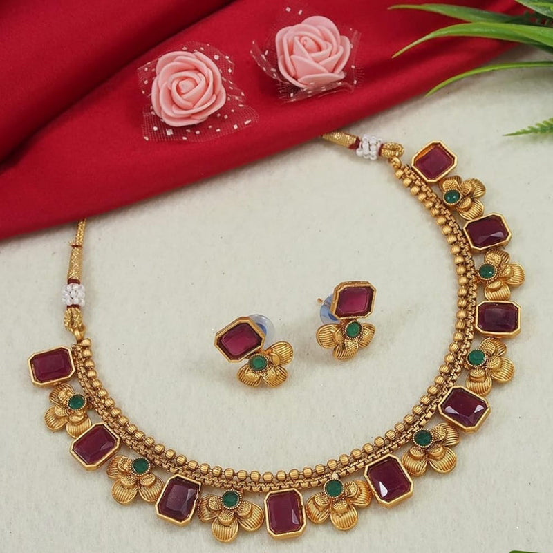 Lucentarts Jewellery Gold Plated Crystal Stone Necklace Set