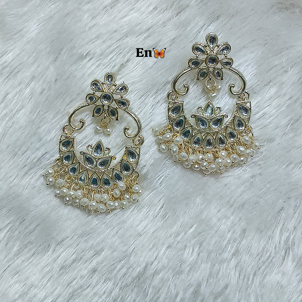 Lucentarts Jewellery Gold Plated Kundan Stone And Beads Dangler Earrings