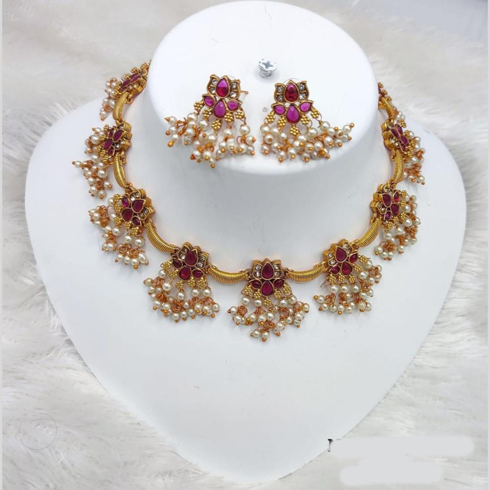 Lucentarts Jewellery Gold Plated Pota Stone And Pearls Necklace Set