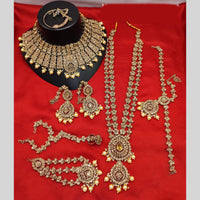 Lucentarts Gold Plated Crystal & Bead for Wedding Glamour Traditional Bridal  Necklace Set