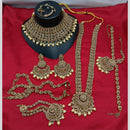 Lucentarts Gold Plated Crystal & Bead for Wedding Glamour Traditional Bridal  Necklace Set