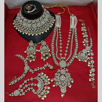 Lucentarts Gold Plated Crystal & Bead for Wedding Glamour Traditional Bridal  Necklace Set