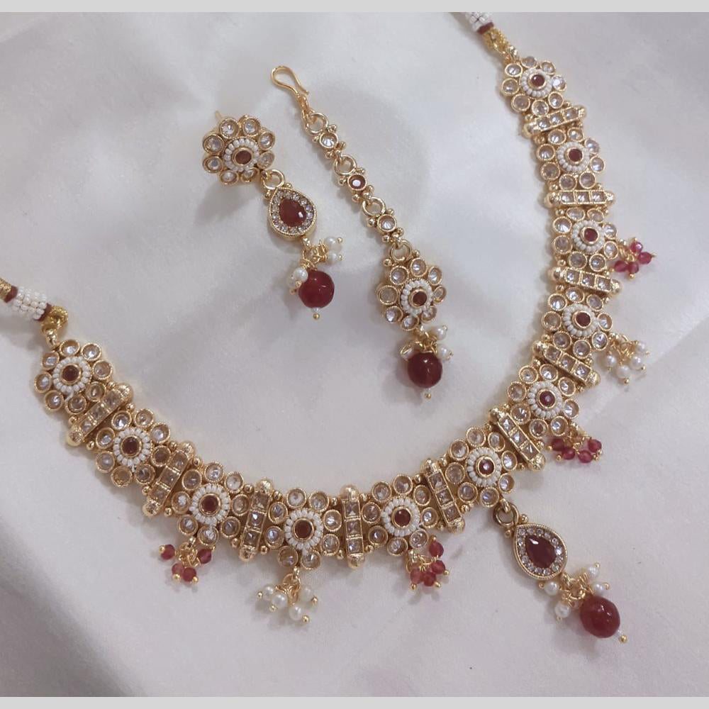 Lucentarts Jewellery Gold Plated Crystal Stone And Pearl Necklace Set