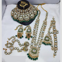 Lucentarts Jewellery Gold Plated Kundan Stone And Beads Bridal Set