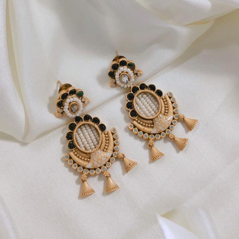 Lucentarts Jewellery Gold Plated Pota Stone And Pearl Jhumki Earrings