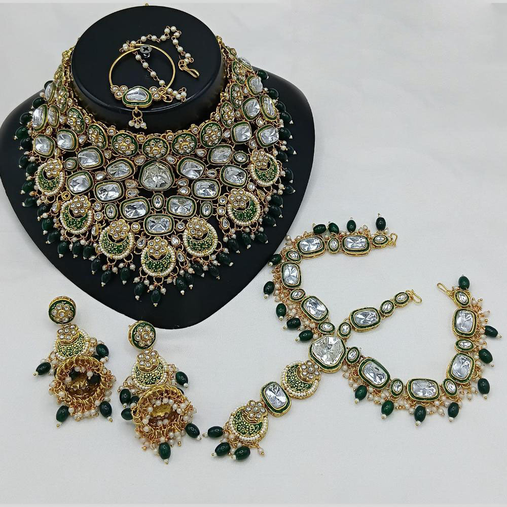 Lucentarts Jewellery Gold Plated Kundan Stone And Beads Semi-Bridal Necklace Set
