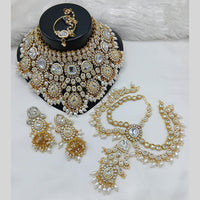Lucentarts Jewellery Gold Plated Kundan Stone And Meenakari Semi Bridal Necklace Set