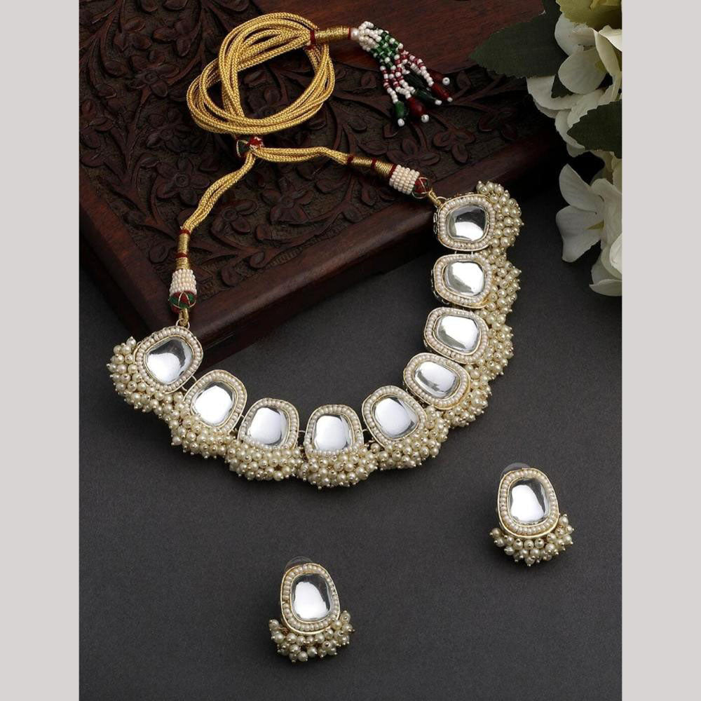 Lucentarts Jewellery Gold Plated Kundan Stone And Pearls Necklace Set