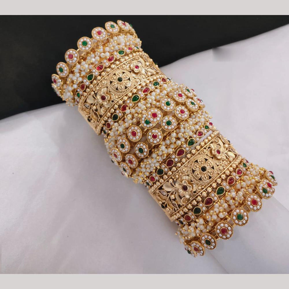 Lucentarts Jewellery Gold Plated Kundan And Pearl Bangles Set