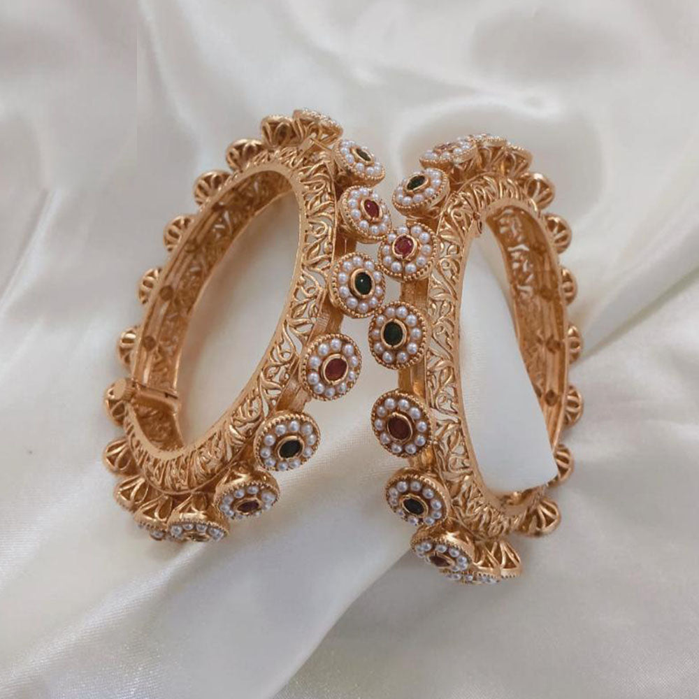 Lucentarts Jewellery Gold Plated Pota Stone And Pearl Bangles Set