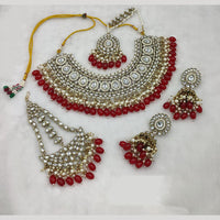 Lucentarts Jewellery Gold Plated Kundan Stone Beads And Pearl Necklace Set
