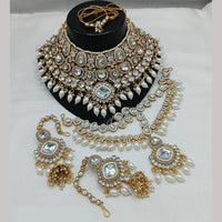 Lucentarts Jewellery Gold Plated Kundan Stone And Meenakari Semi Bridal Necklace Set