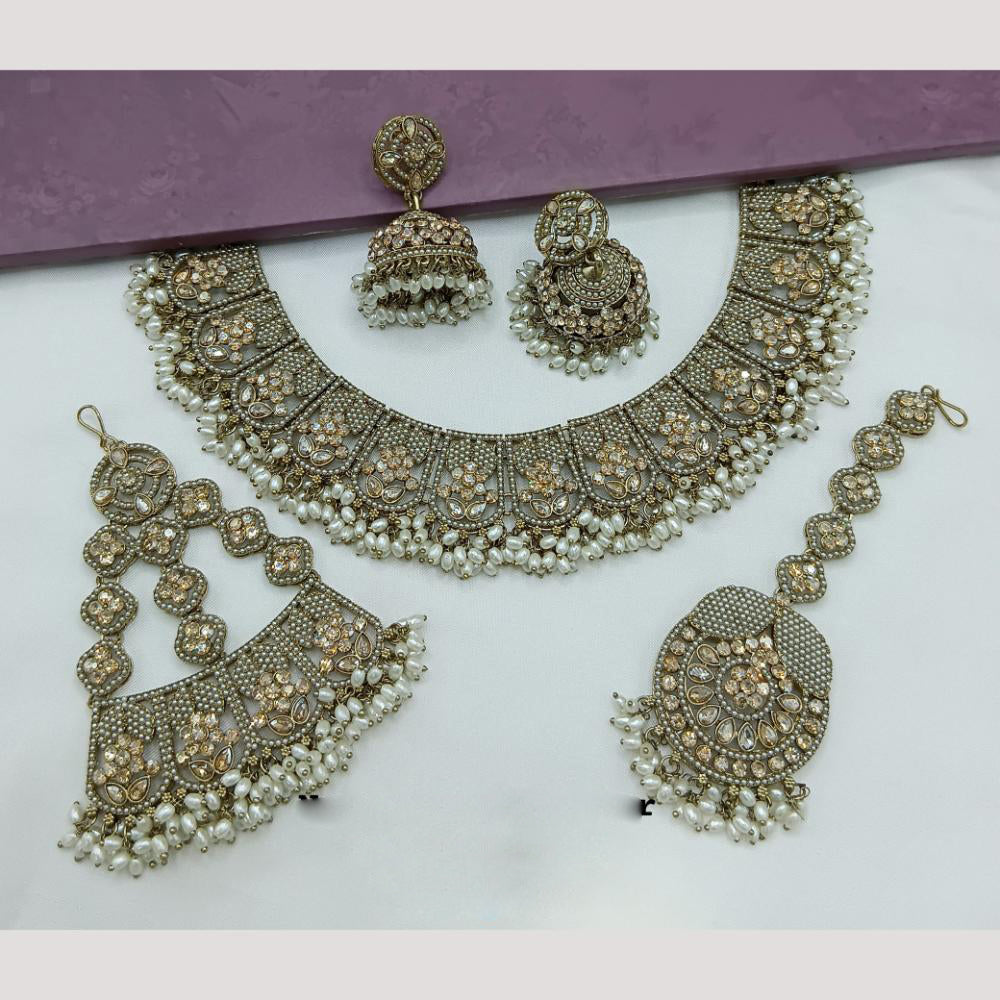 Lucentarts Jewellery Traditional Crystal Stone And Pearl Necklace Set
