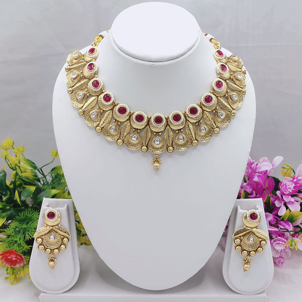Lucentarts Jewellery  Heritage Shine Pota Stone And Pearl Crafted Necklace Set