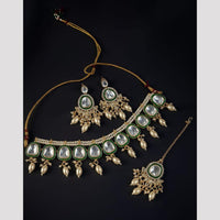Lucentarts Jewellery Kundan Stone And Pearl Necklace Set