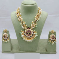 The Lucentarts Jewellery Handcrafted Pota Stone and Pearl Necklace Set