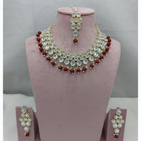 Lucentarts Jewellery Royal Charm Kundan And Pearl Necklace Set
