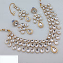 Lucentarts Jewellery Royal Charm Kundan Necklace Set