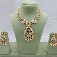 Lucentarts Jewellery Traditional Polki Kundan Necklace Set with Matching Earrings