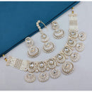 Lucentarts Jewellery Traditional Pota Stone And Pearl Necklace Set