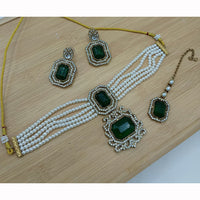 Lucentarts Jewellery Elegant Crystal And Pearl Necklace Set
