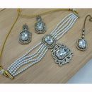 Lucentarts Jewellery Elegant Crystal And Pearl Necklace Set