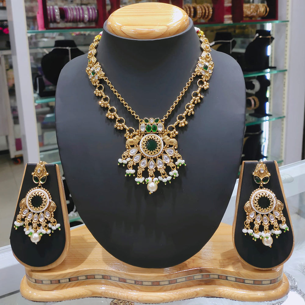 Lucentarts Jewellery Fancy Kundan Stone And Beads Necklace Set
