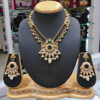 Lucentarts Jewellery Fancy Kundan Stone And Beads Necklace Set
