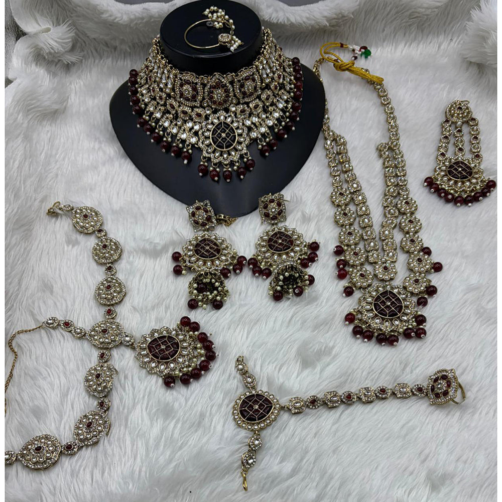 Lucentarts Jewellery Opulent Kundan Stone Pearl And Beads Bridal Jewellery Set