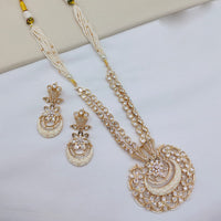 Lucentarts Jewellery Traditional Polki Kundan and Meenakari Touch Necklace Set