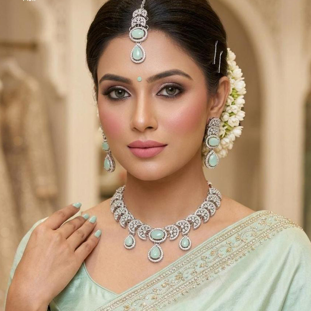 Lucentarts Jewellery Sparkle Crystal And Austrian Stone Designer Necklace Set