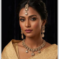 Lucentarts Jewellery Sparkle Crystal And Austrian Stone Designer Necklace Set