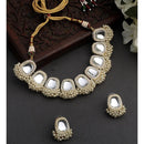 Lucentarts Jewellery Heritage Kundan Stone And Pearl Necklace Set