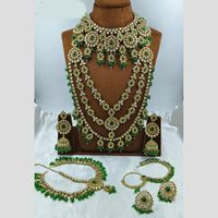 Lucentarts Jewellery Opulent Kundan Stone Pearl And Beads Bridal Jewellery Set