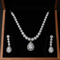 Lucentarts Jewellery Crystal Stone And Austrian Stone Necklace Set