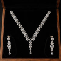 Lucentarts Jewellery Crystal Stone And Austrian Stone Necklace Set