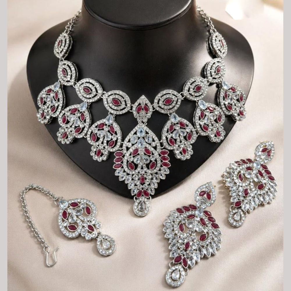 Lucentarts Jewellery Kundan And Crystal Stone Necklace Set for Women
