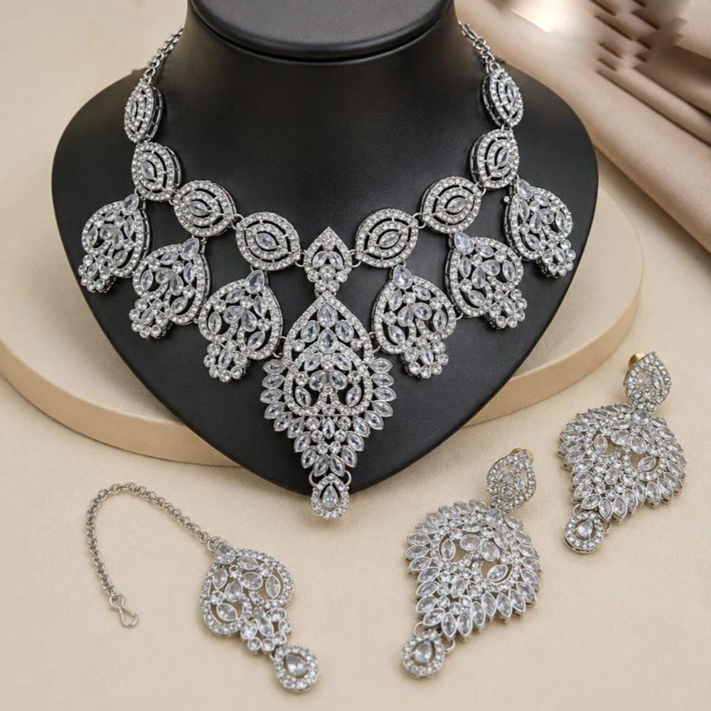 Lucentarts Jewellery Kundan And Crystal Stone Necklace Set for Women