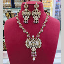 Lucentarts Jewellery Graceful Polki Kundan Stone Necklace Set 