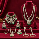 Lucentarts Jewellery Grand Kundan Stone Bridal Jewellery Set